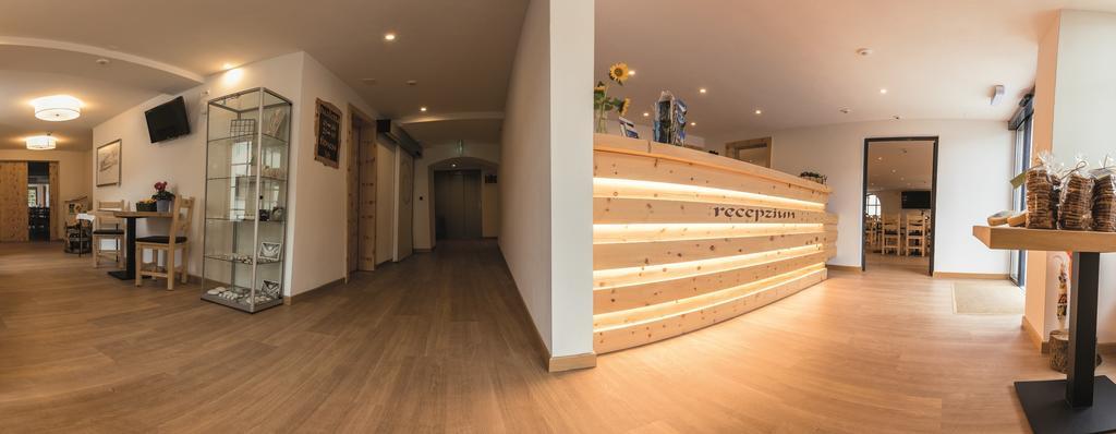 Hotel Helvetia มุสแตร์ ภายนอก รูปภาพ